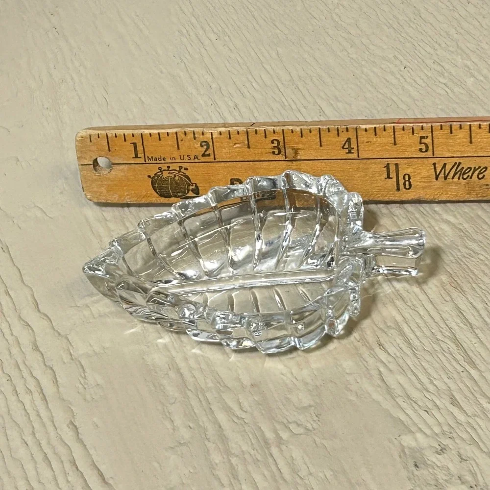 Vintage Clear Italian Glass Leaf Trinket‎ Dish Ash Tray